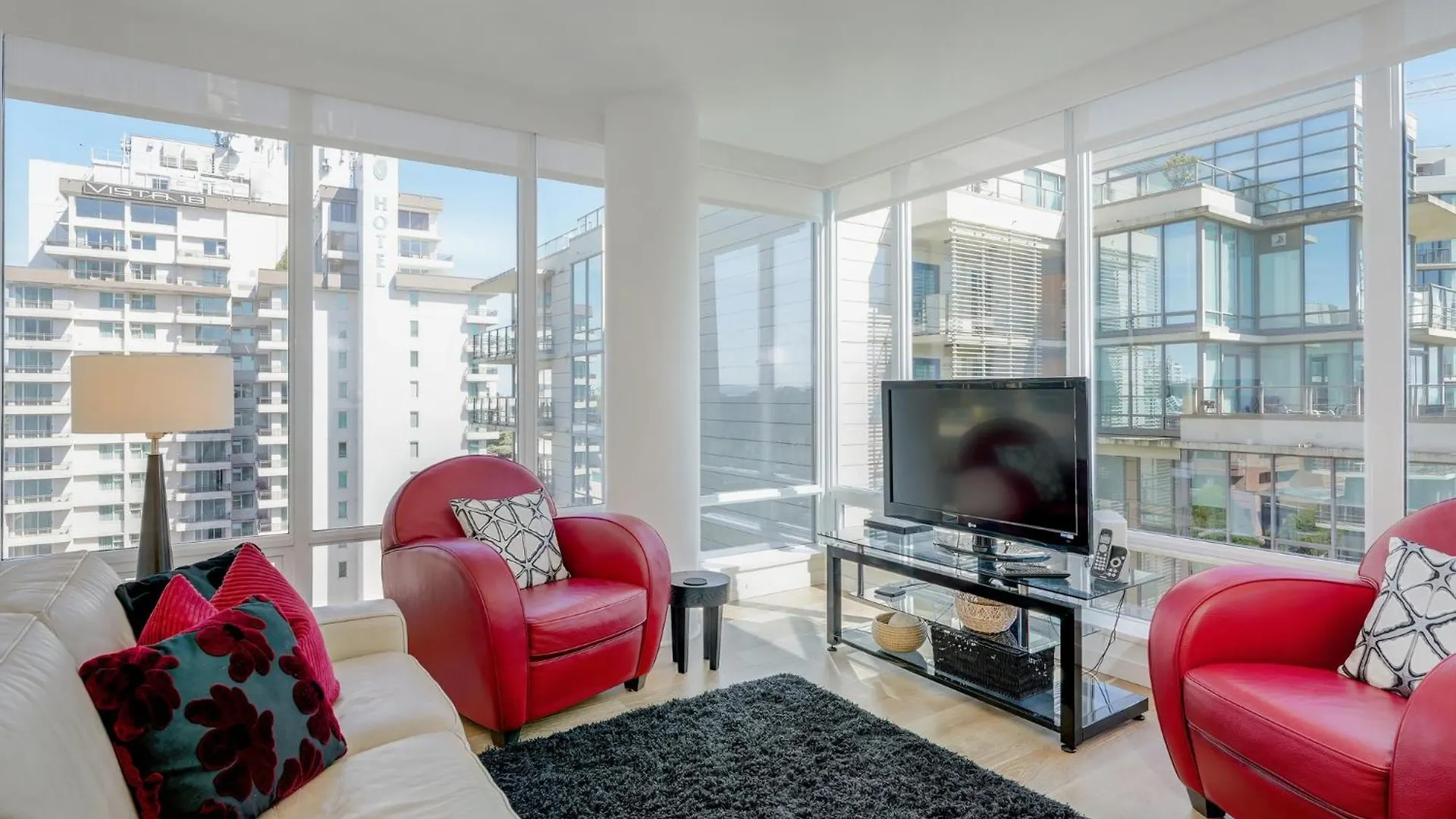 Spacious Splendour Victoria 0*,